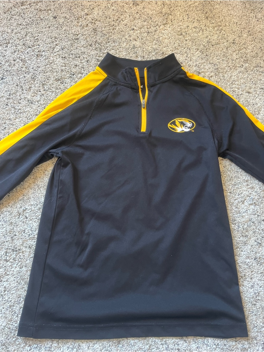 Colosseum Black Pullover with Yellow Contrast Zipper